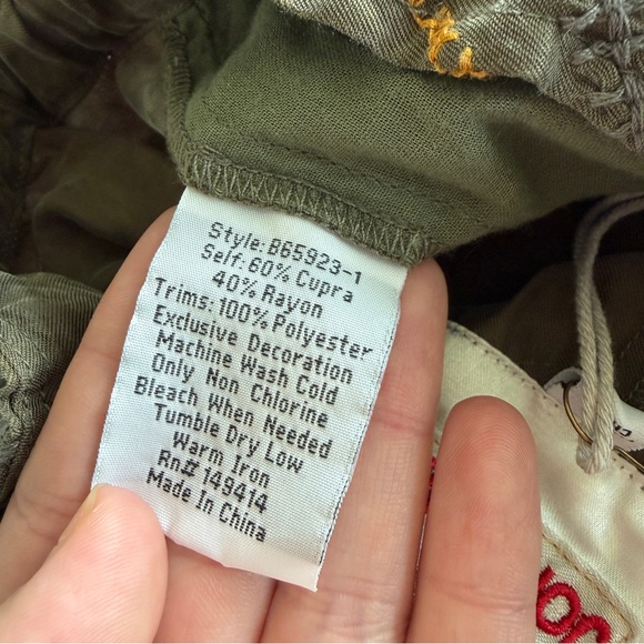 Johnny Was Olive Wide Leg Embroidered Floral Pants - Picture 11 of 15